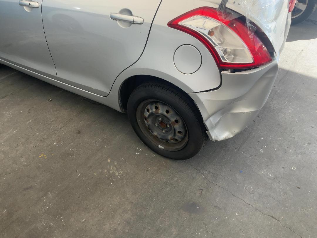 Photo '9' of Suzuki Swift Photo '9' of Suzuki Swift