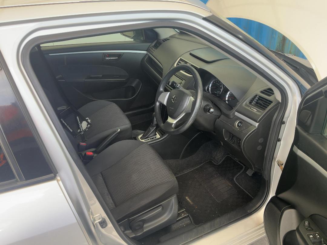 Photo '18' of Suzuki Swift Photo '18' of Suzuki Swift