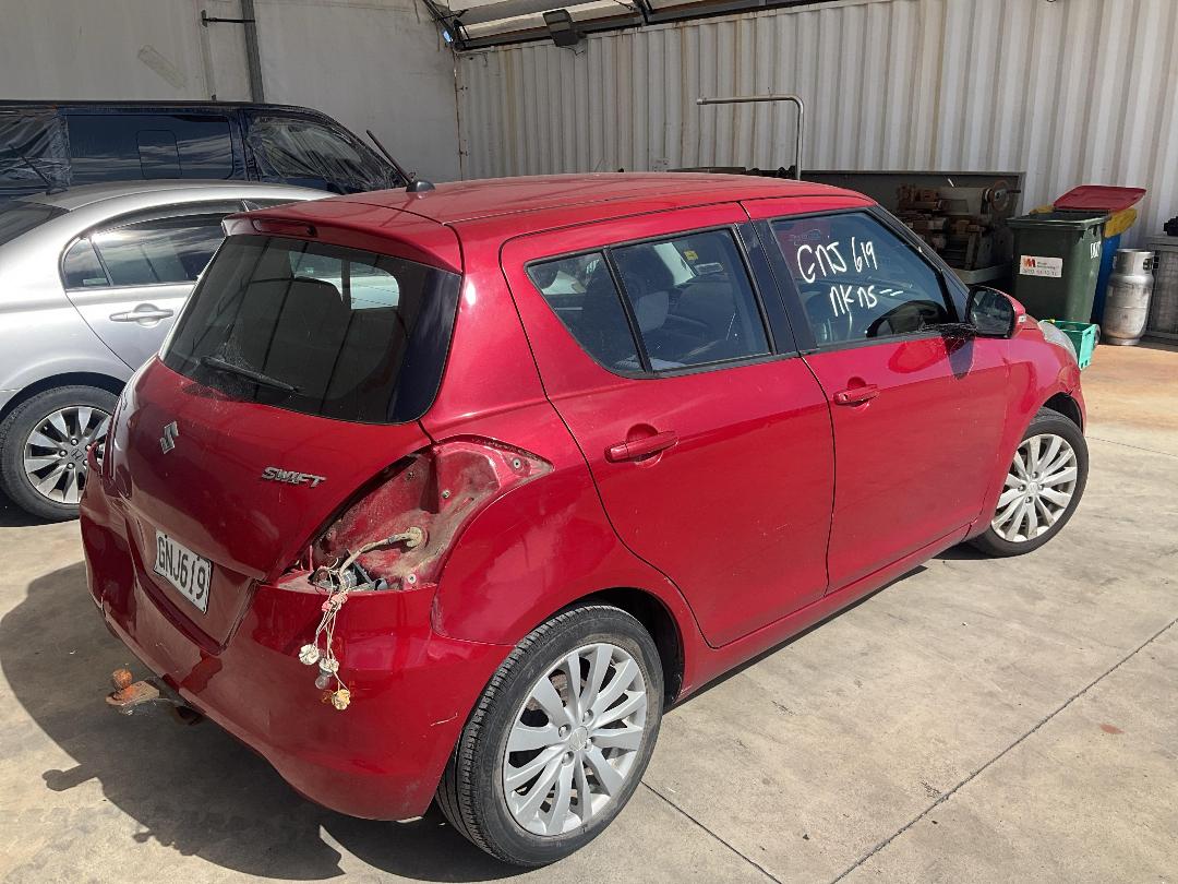 Photo '5' of Suzuki Swift Ltda