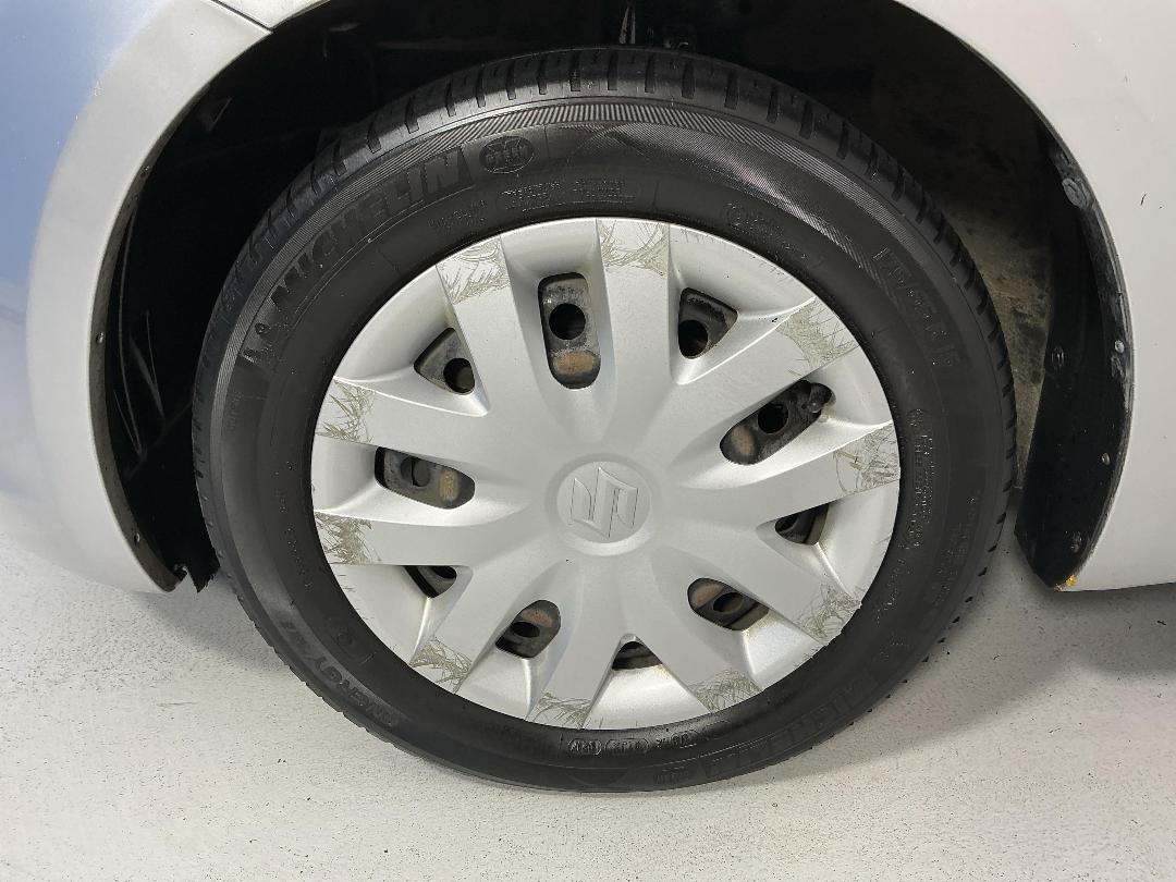 Photo '10' of Suzuki Swift Photo '10' of Suzuki Swift