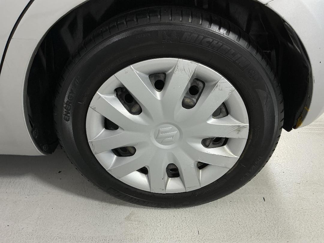 Photo '11' of Suzuki Swift Photo '11' of Suzuki Swift