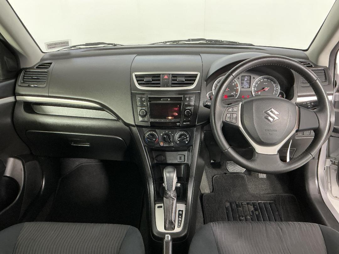 Photo '17' of Suzuki Swift Photo '17' of Suzuki Swift