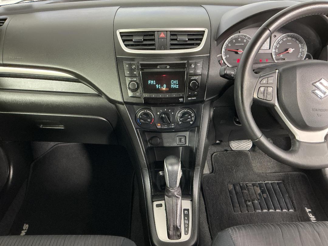 Photo '18' of Suzuki Swift Photo '18' of Suzuki Swift