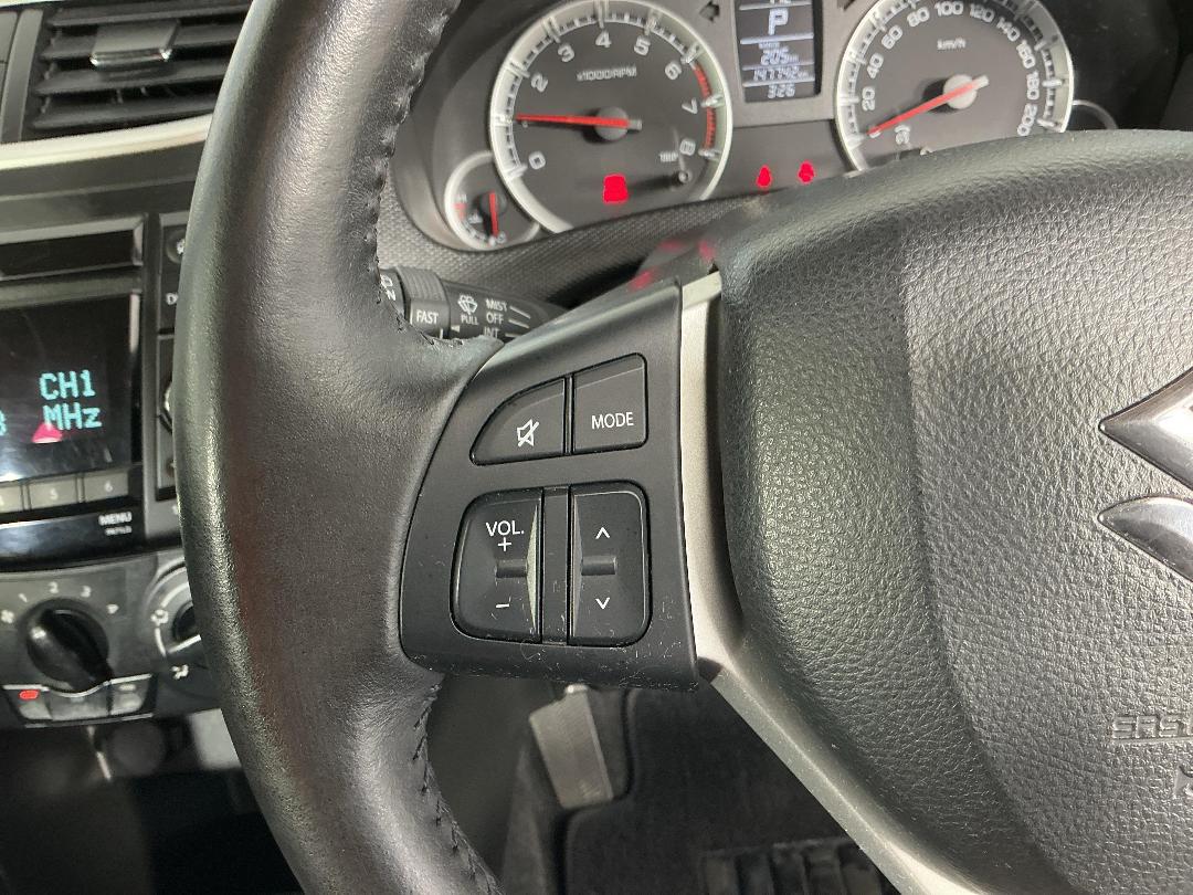 Photo '23' of Suzuki Swift Photo '23' of Suzuki Swift