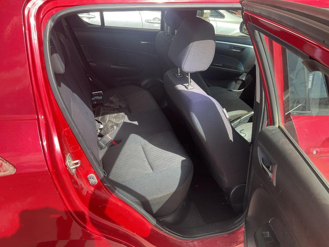 Photo '21' of Suzuki Swift Ltda