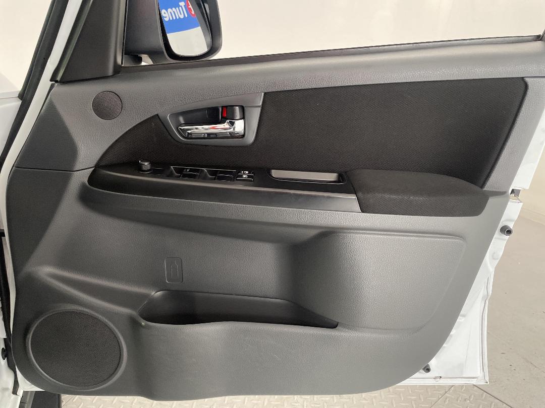 Photo '15' of Suzuki SX4 Photo '15' of Suzuki SX4