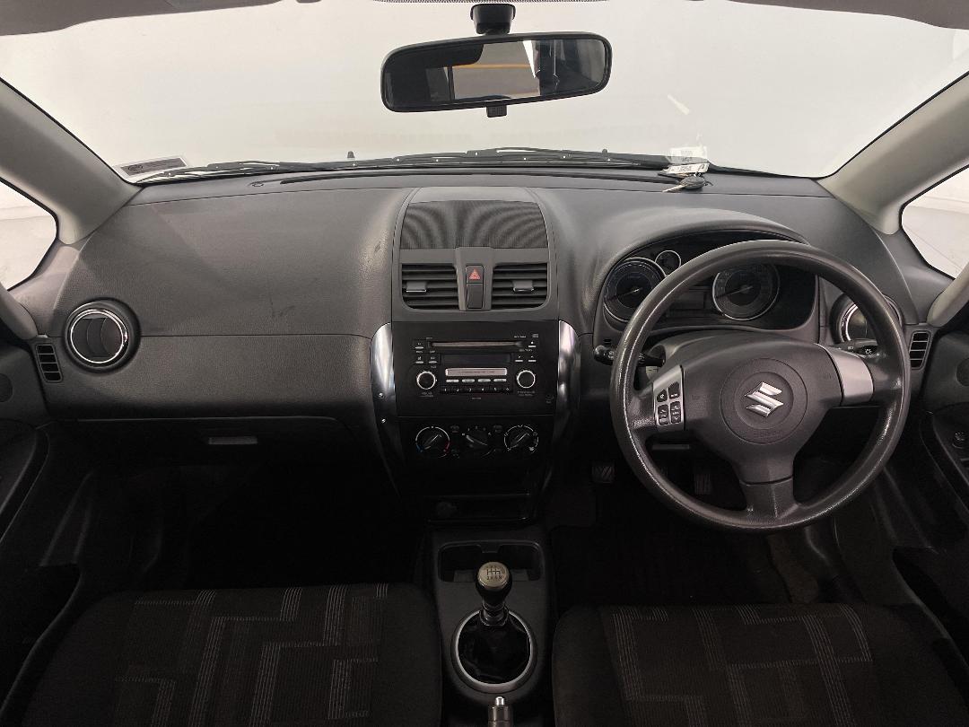 Photo '17' of Suzuki SX4 Photo '17' of Suzuki SX4