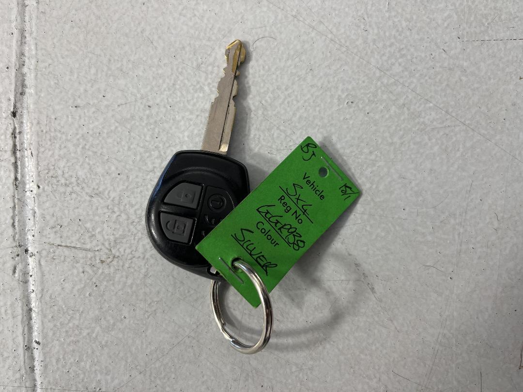 Photo '22' of Suzuki SX4