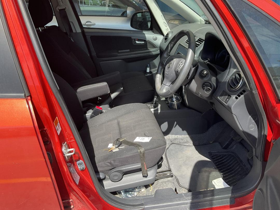 Photo '24' of Suzuki SX4 Glxfcb