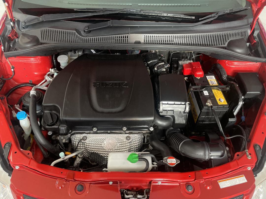 Photo '13' of Suzuki SX4