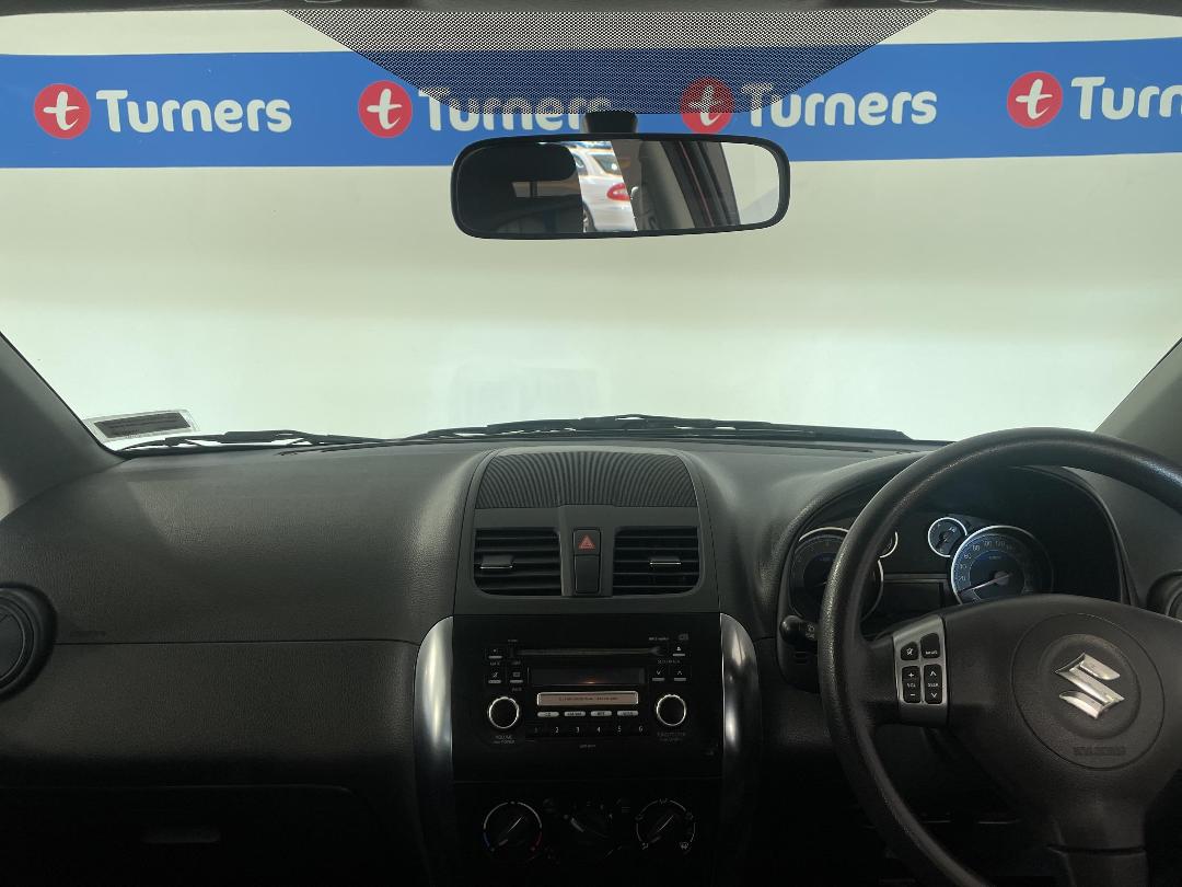 Photo '17' of Suzuki SX4