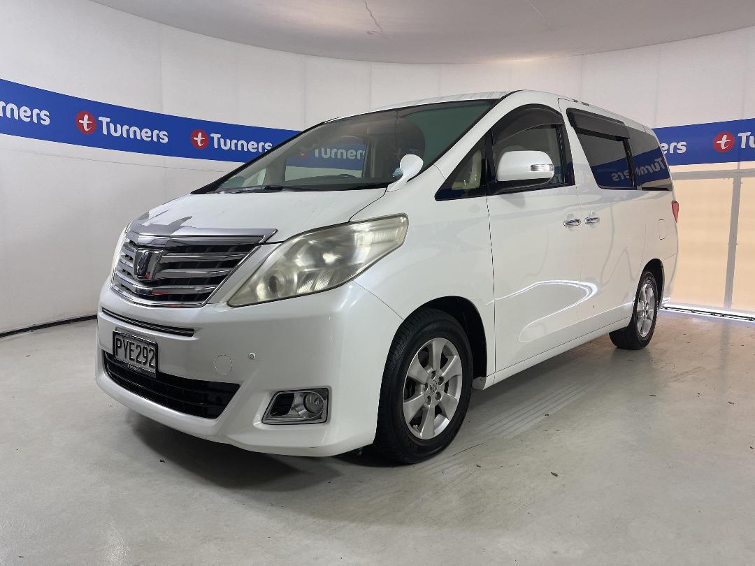 Photo '4' of Toyota Alphard