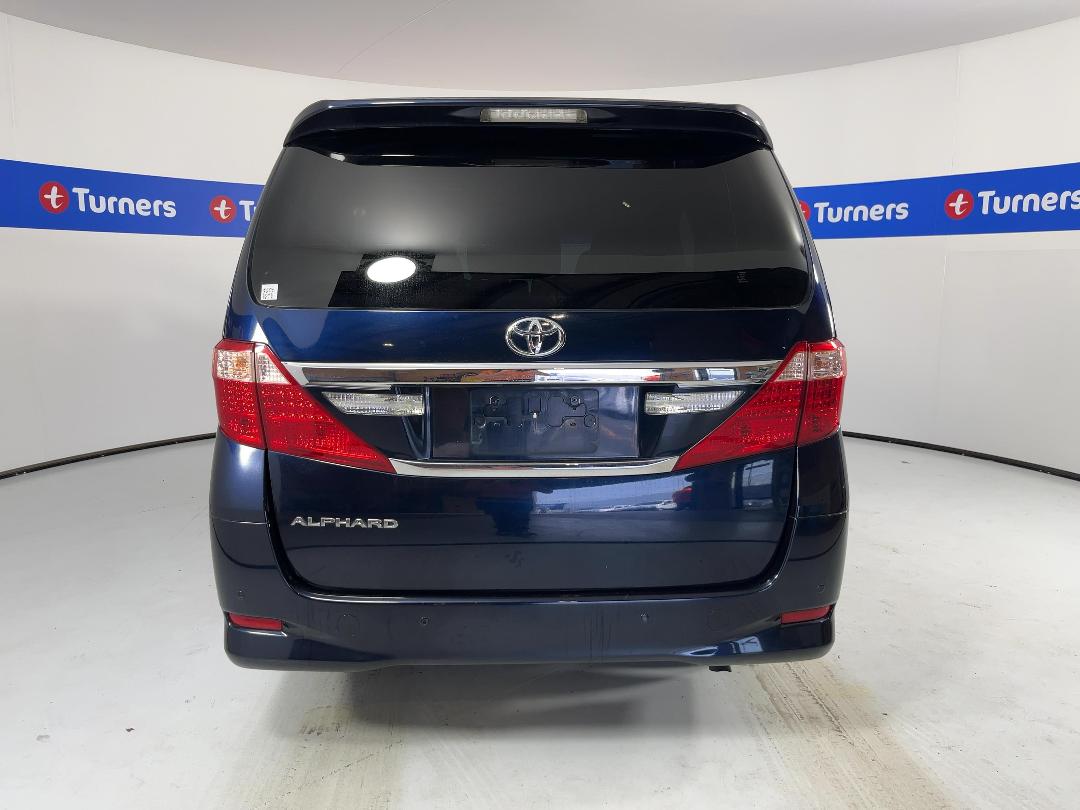 Photo '6' of Toyota Alphard Photo '6' of Toyota Alphard