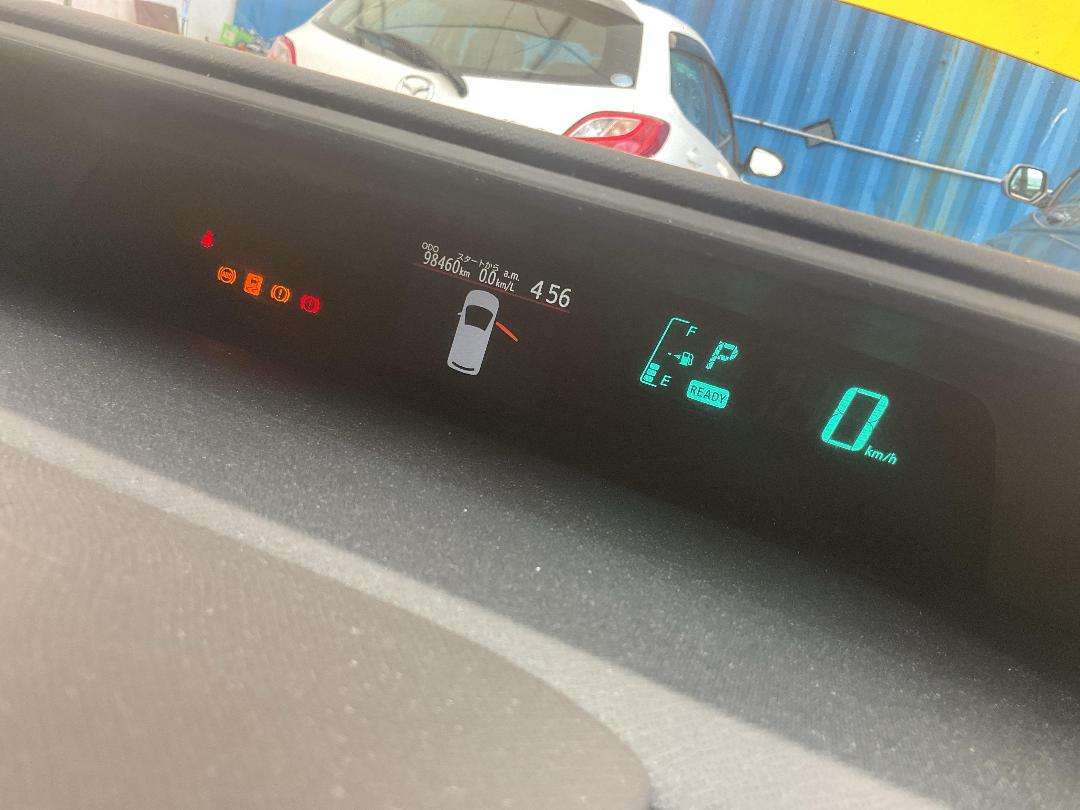 Photo '17' of Toyota Aqua Hybrid