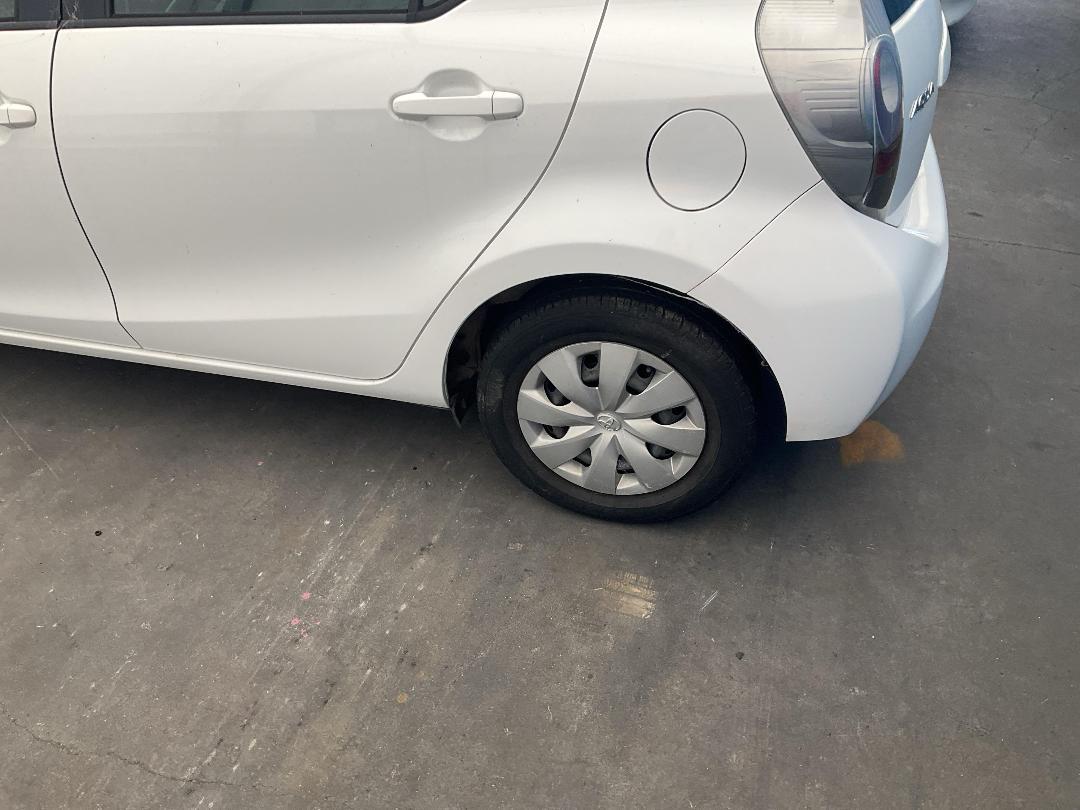 Photo '10' of Toyota Aqua