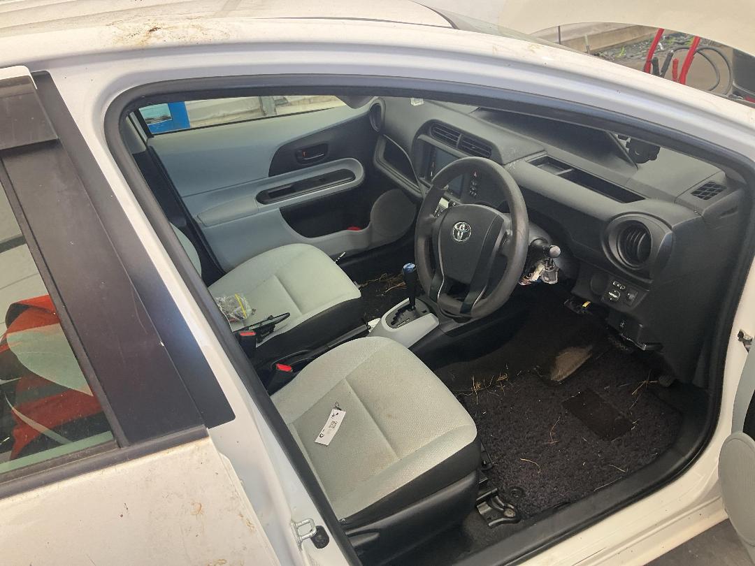 Photo '19' of Toyota Aqua