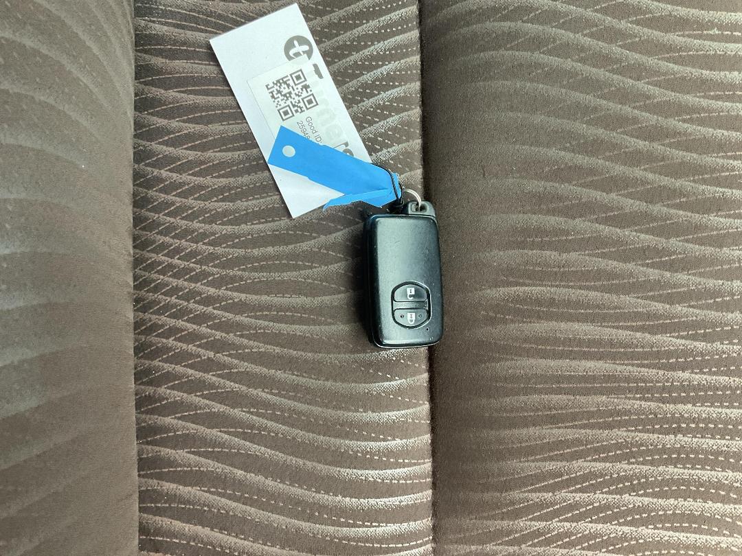 Photo '25' of Toyota Aqua