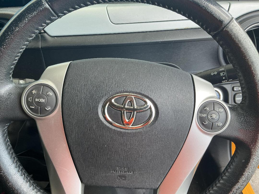 Photo '15' of Toyota Aqua