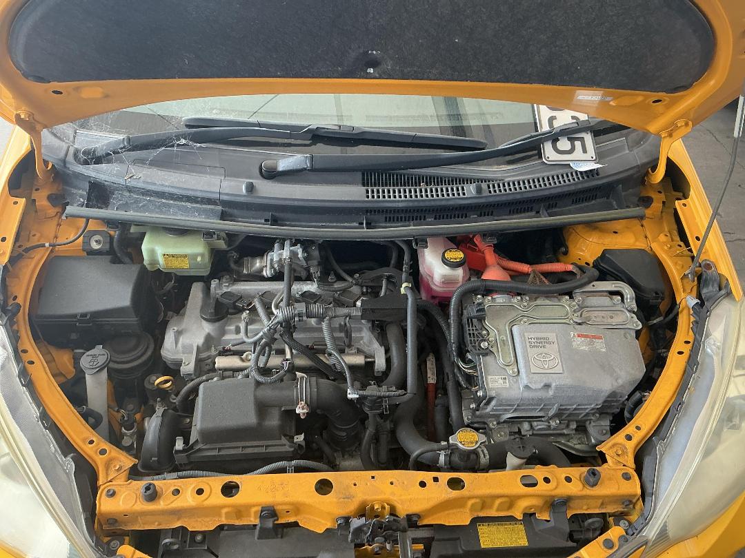 Photo '12' of Toyota Aqua