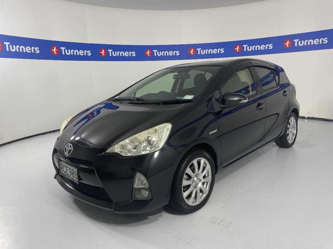 Photo '4' of Toyota Aqua Photo '4' of Toyota Aqua