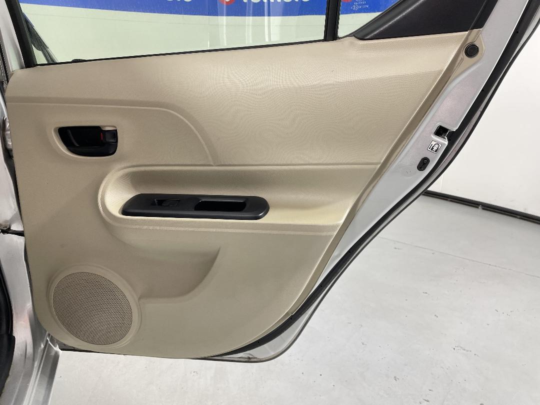 Photo '19' of Toyota Aqua