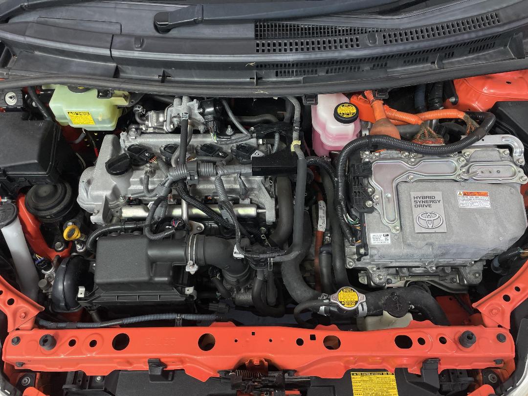 Photo '13' of Toyota Aqua