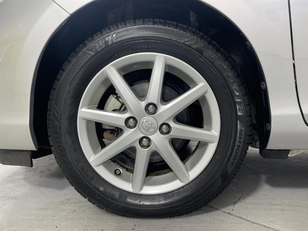 Photo '10' of Toyota Aqua Photo '10' of Toyota Aqua