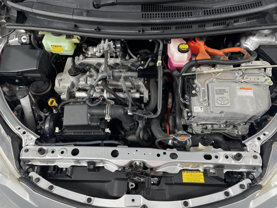 Photo '13' of Toyota Aqua Photo '13' of Toyota Aqua