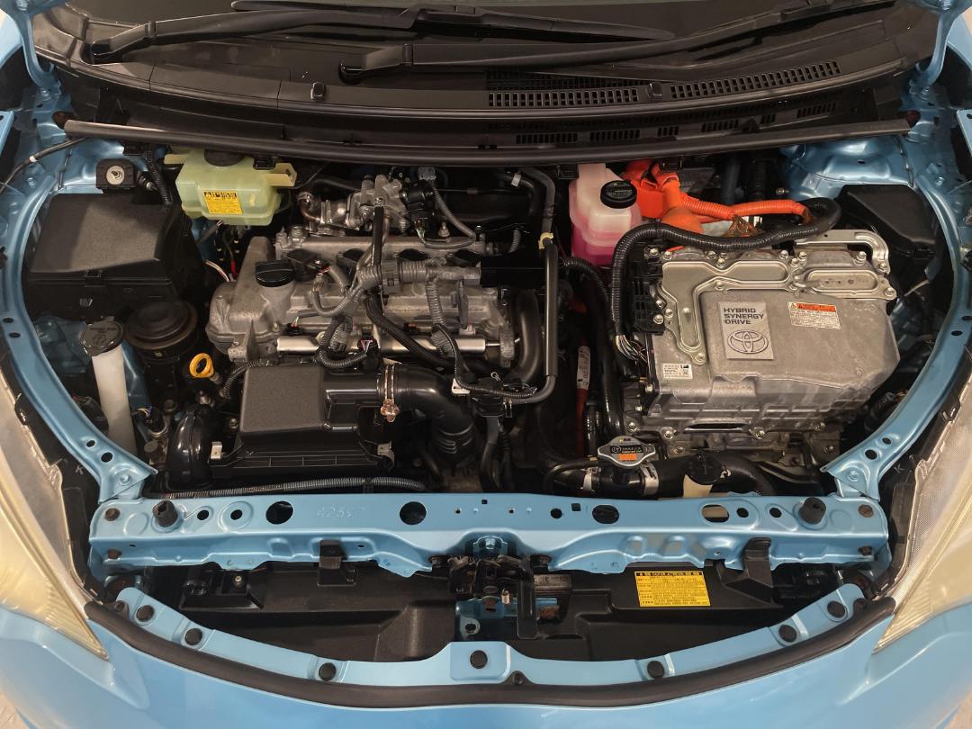 Photo '13' of Toyota Aqua