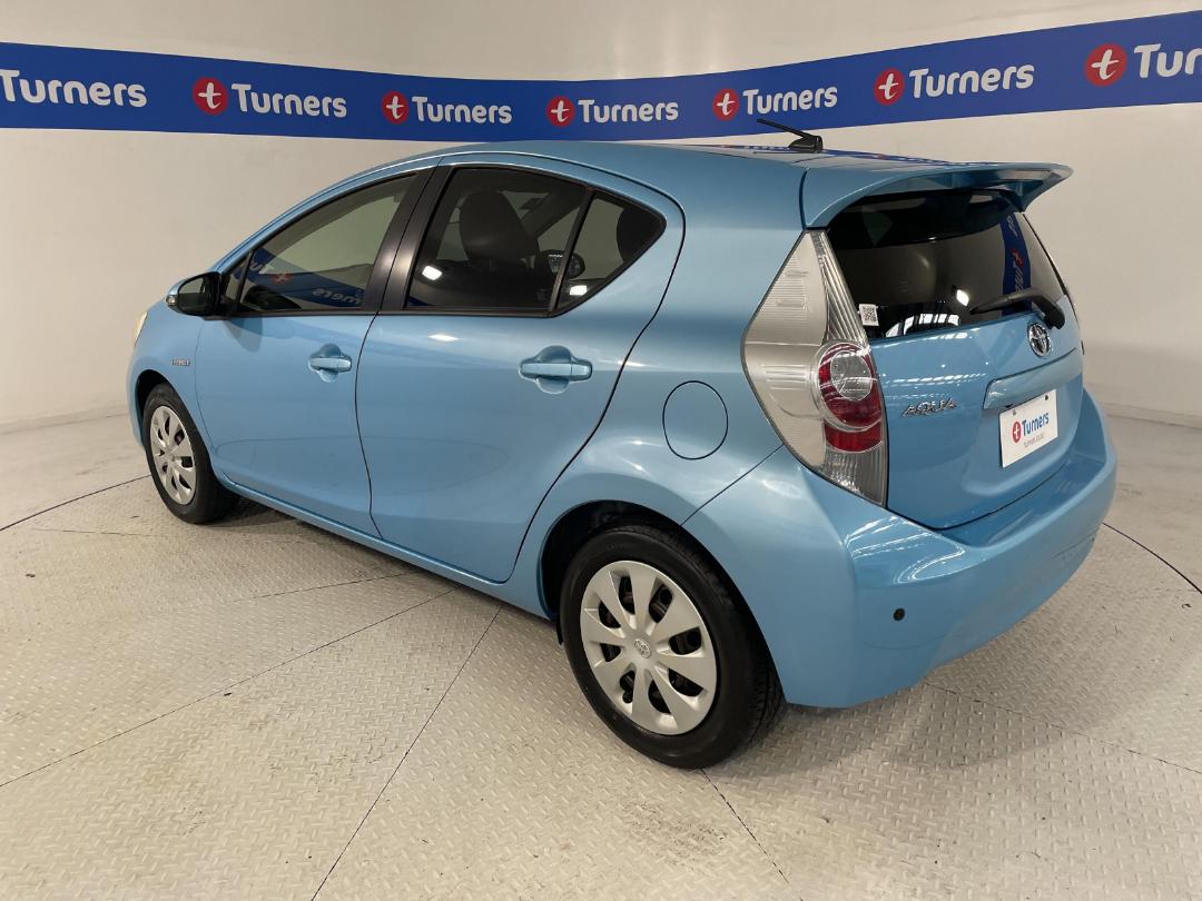 Photo '5' of Toyota Aqua