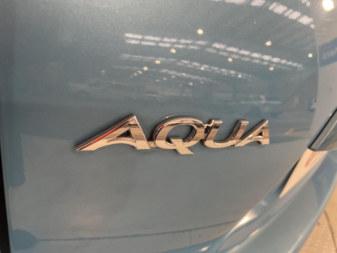 Photo '35' of Toyota Aqua