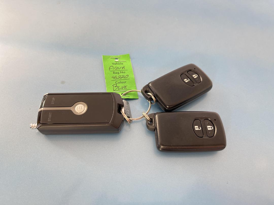 Photo '21' of Toyota Aqua Photo '21' of Toyota Aqua