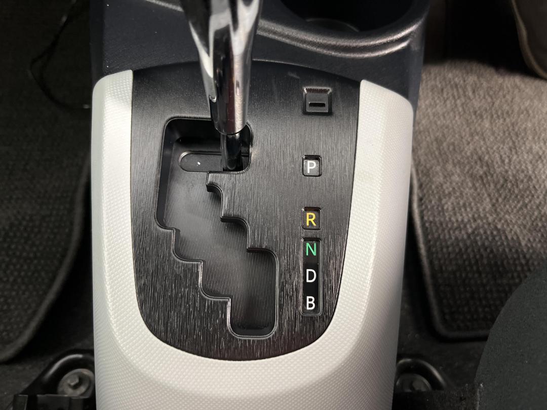 Photo '26' of Toyota Aqua Photo '26' of Toyota Aqua