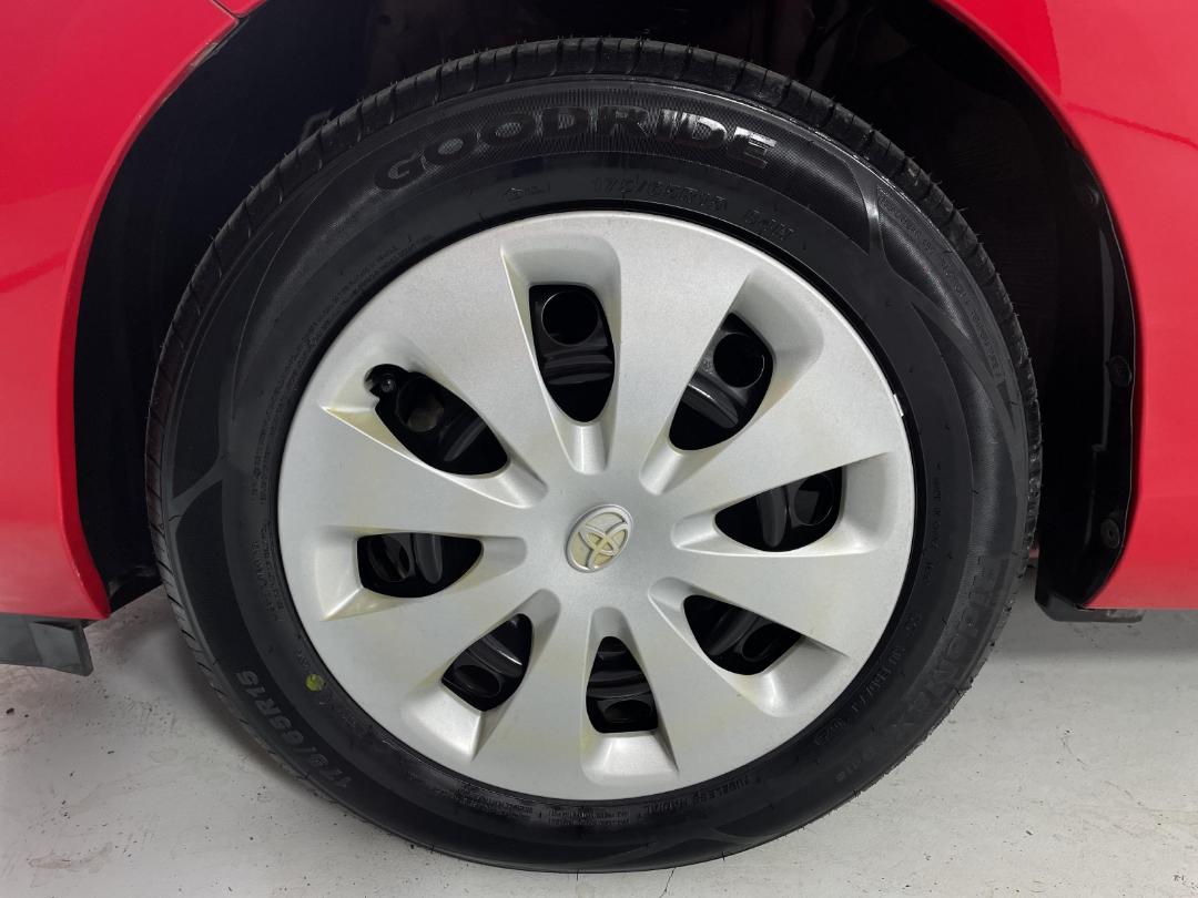 Photo '10' of Toyota Aqua Photo '10' of Toyota Aqua