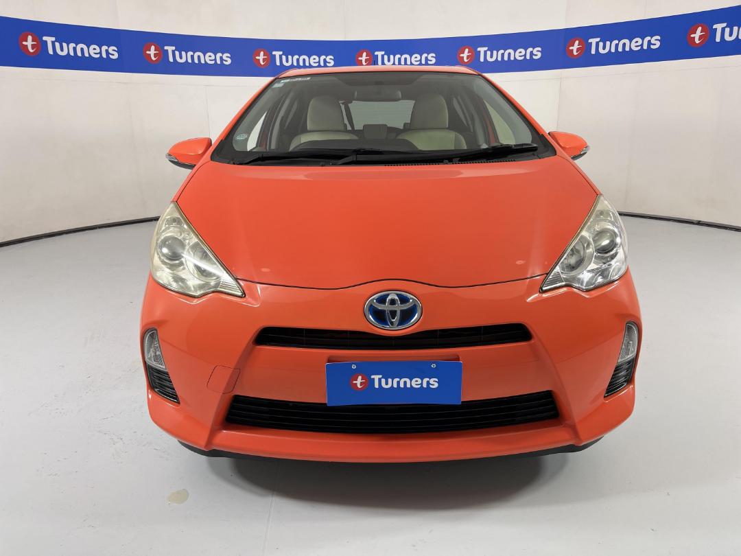 Photo '2' of Toyota Aqua Photo '2' of Toyota Aqua