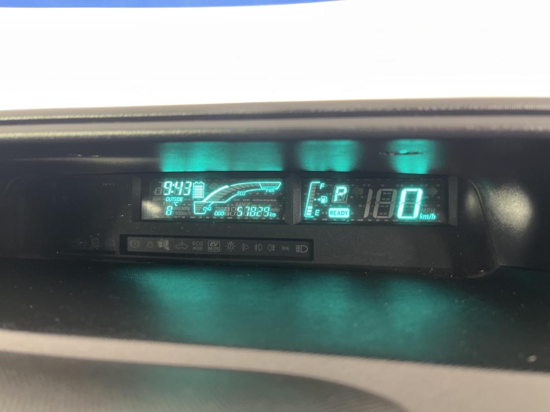 Photo '21' of Toyota Aqua Photo '21' of Toyota Aqua