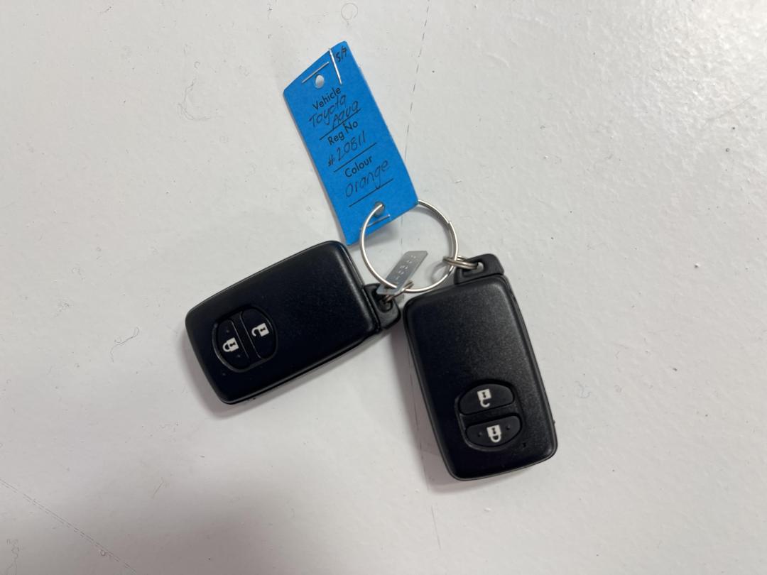 Photo '22' of Toyota Aqua Photo '22' of Toyota Aqua