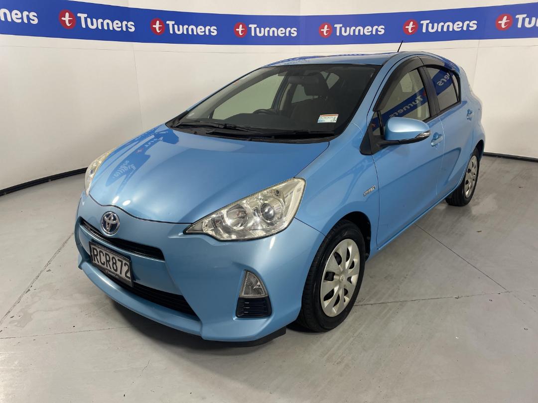 Photo '4' of Toyota Aqua Photo '4' of Toyota Aqua