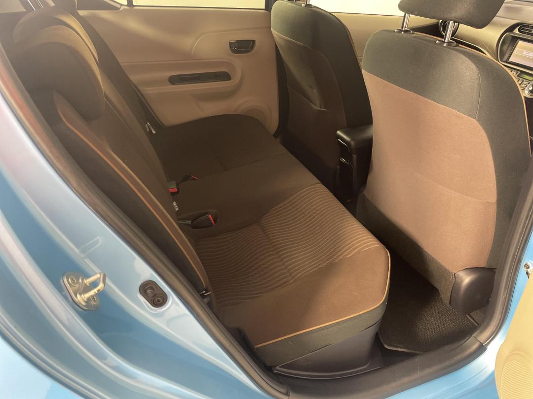 Photo '20' of Toyota Aqua Photo '20' of Toyota Aqua