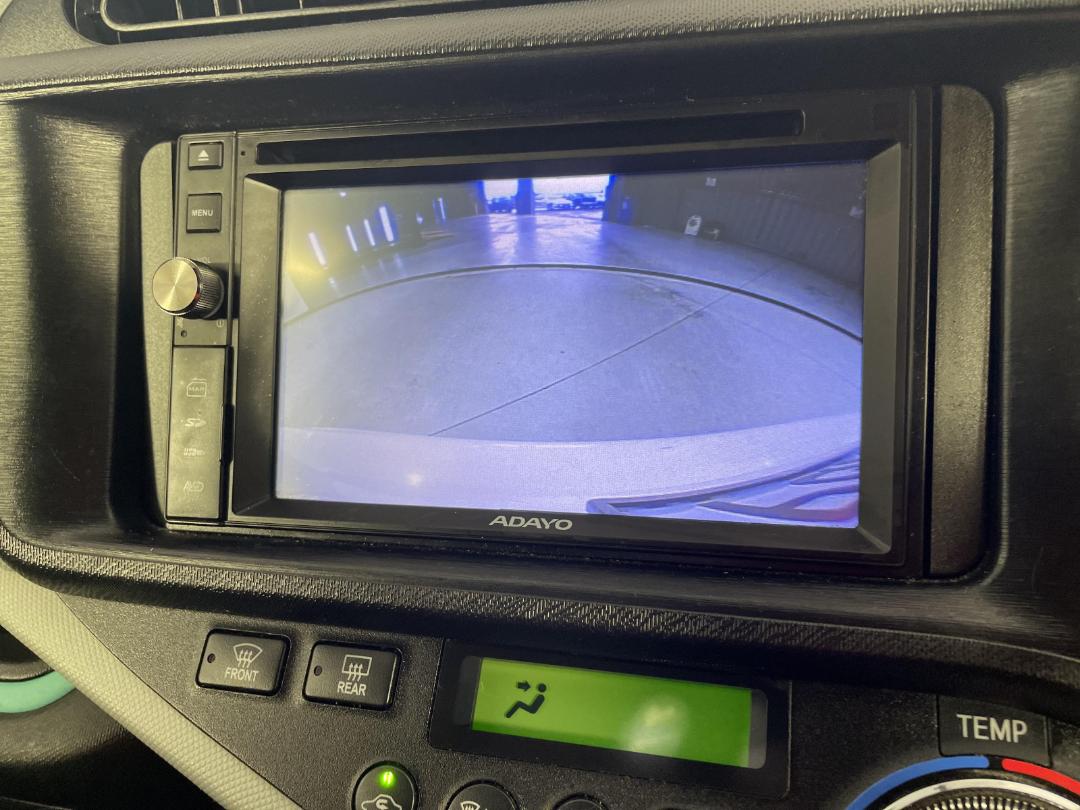 Photo '23' of Toyota Aqua