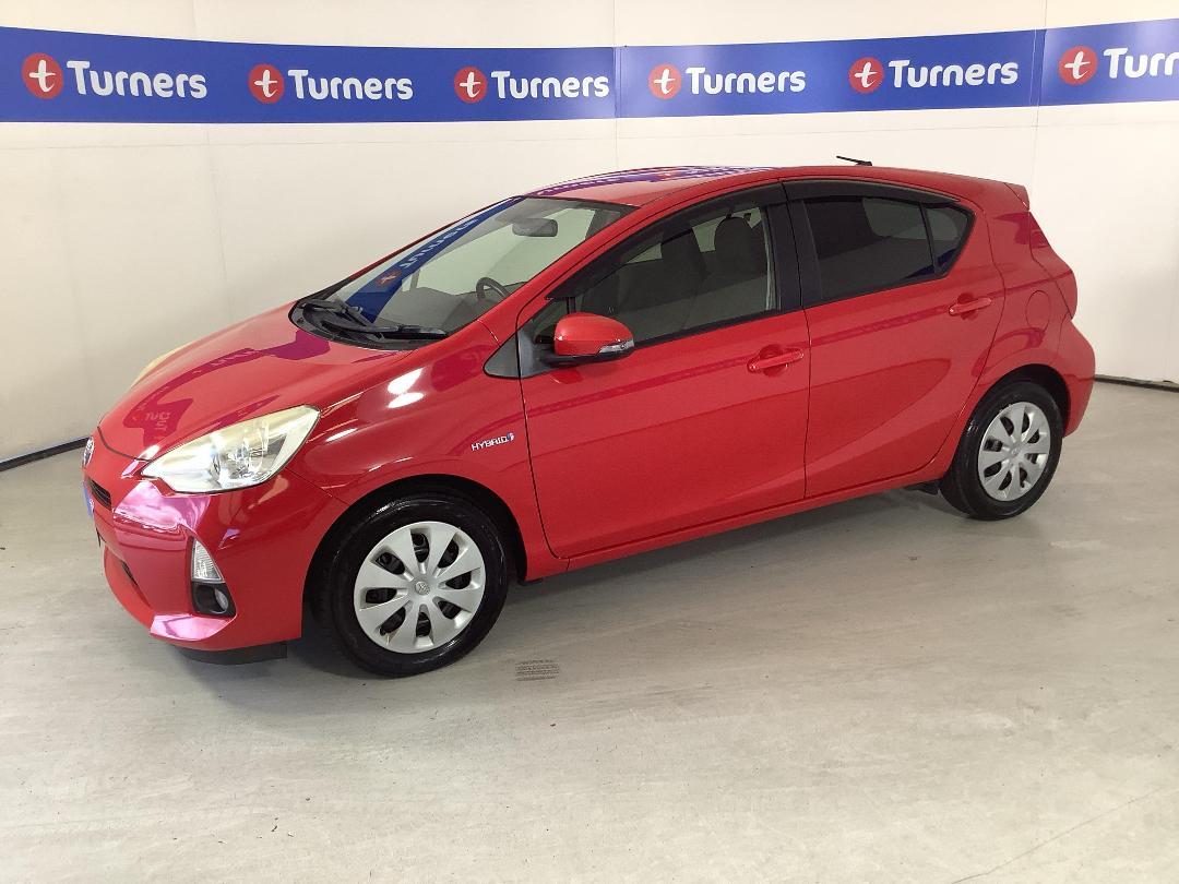 Photo '4' of Toyota Aqua Photo '4' of Toyota Aqua