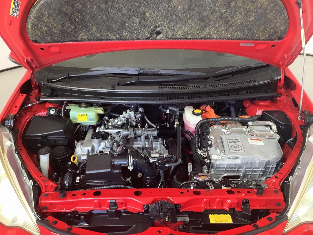 Photo '13' of Toyota Aqua Photo '13' of Toyota Aqua