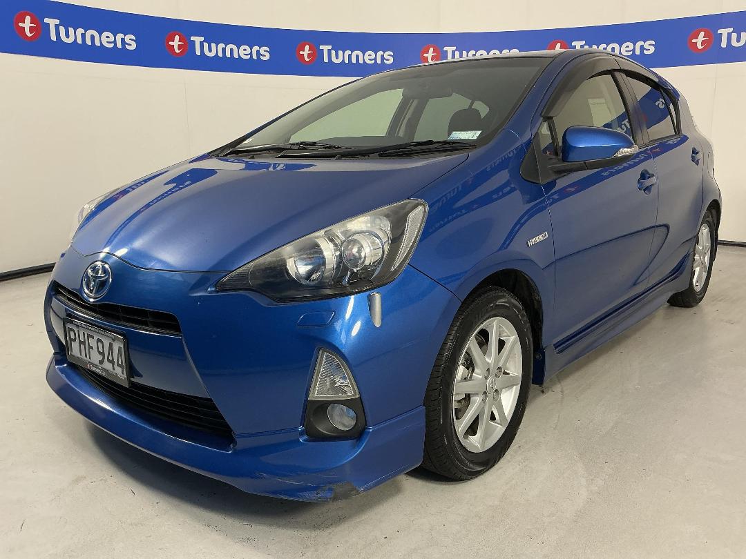 Photo '4' of Toyota Aqua Photo '4' of Toyota Aqua