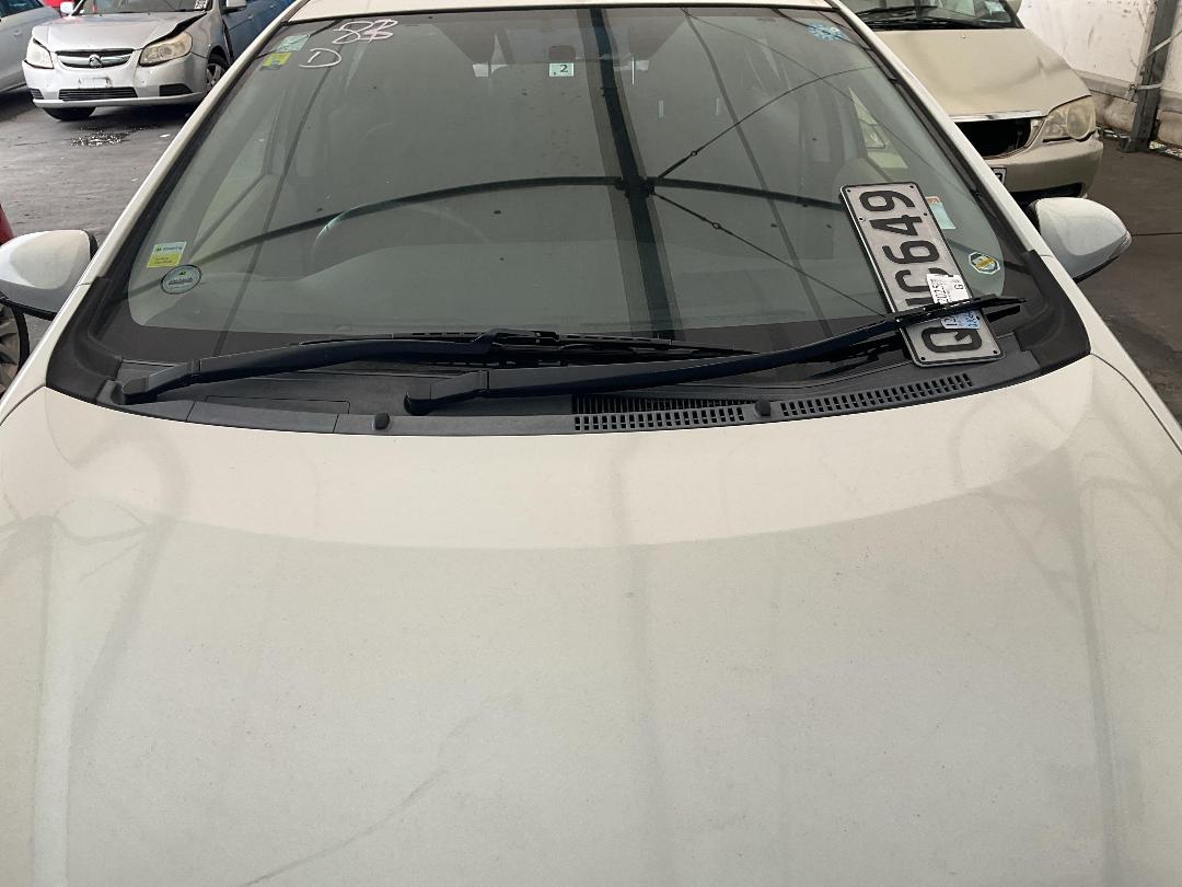 Photo '2' of Toyota Aqua Hybrid Photo '2' of Toyota Aqua Hybrid