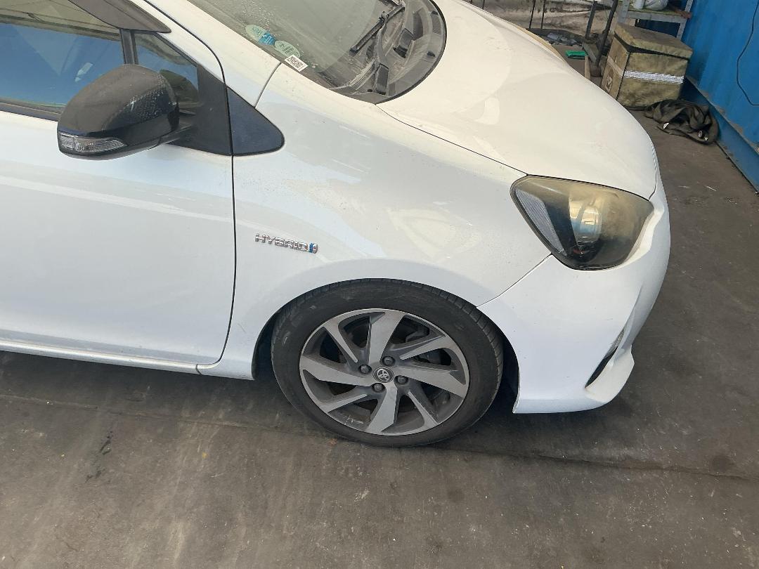 Photo '2' of Toyota Aqua Hybrid Photo '2' of Toyota Aqua Hybrid