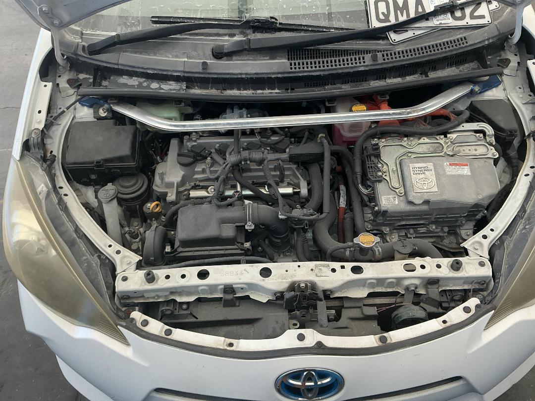 Photo '14' of Toyota Aqua Hybrid Photo '14' of Toyota Aqua Hybrid