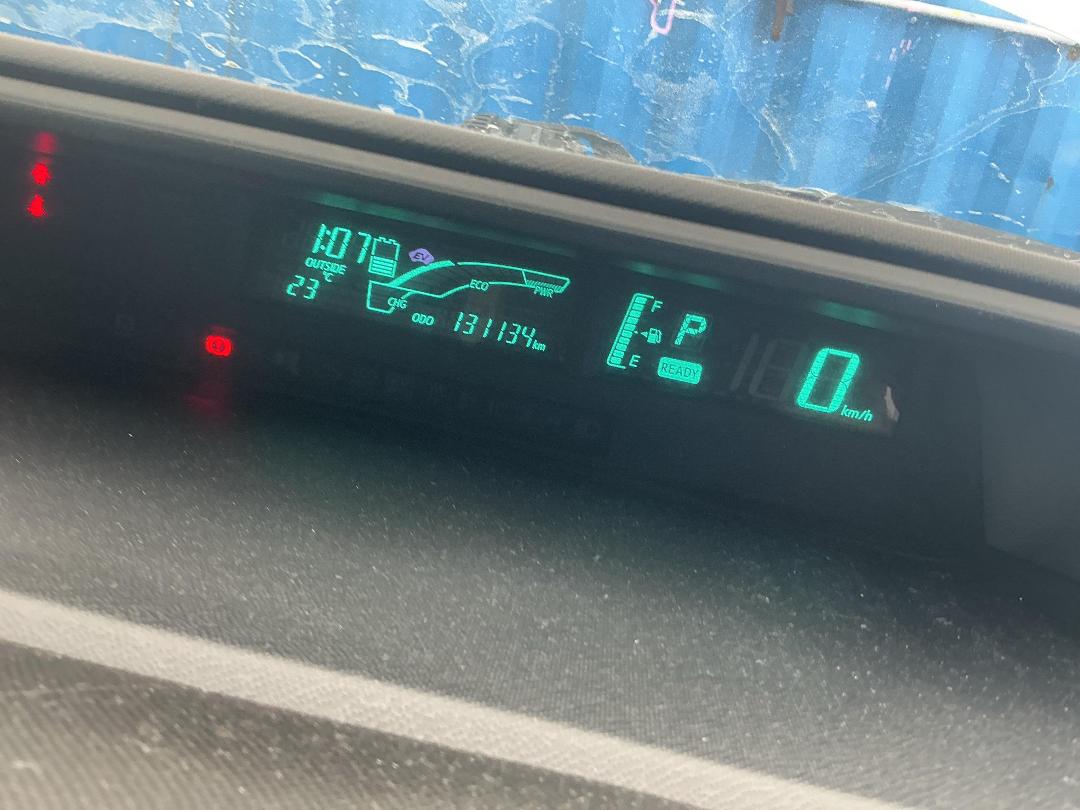 Photo '16' of Toyota Aqua Hybrid Photo '16' of Toyota Aqua Hybrid