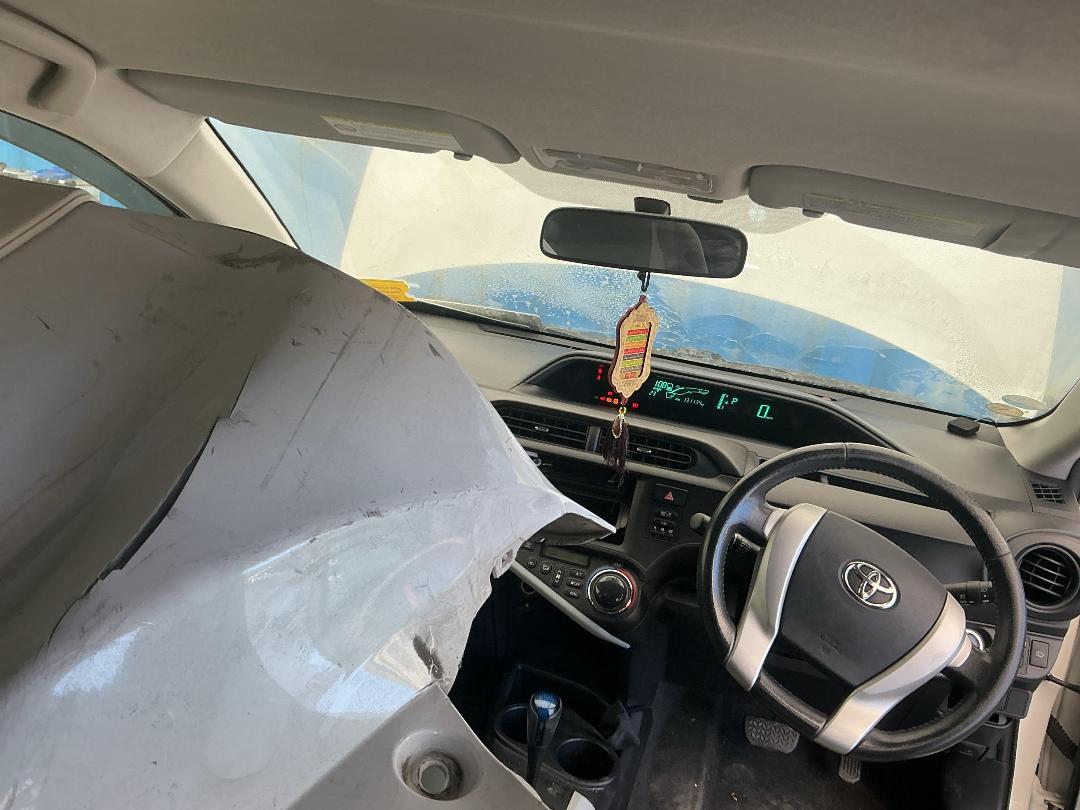 Photo '20' of Toyota Aqua Hybrid Photo '20' of Toyota Aqua Hybrid