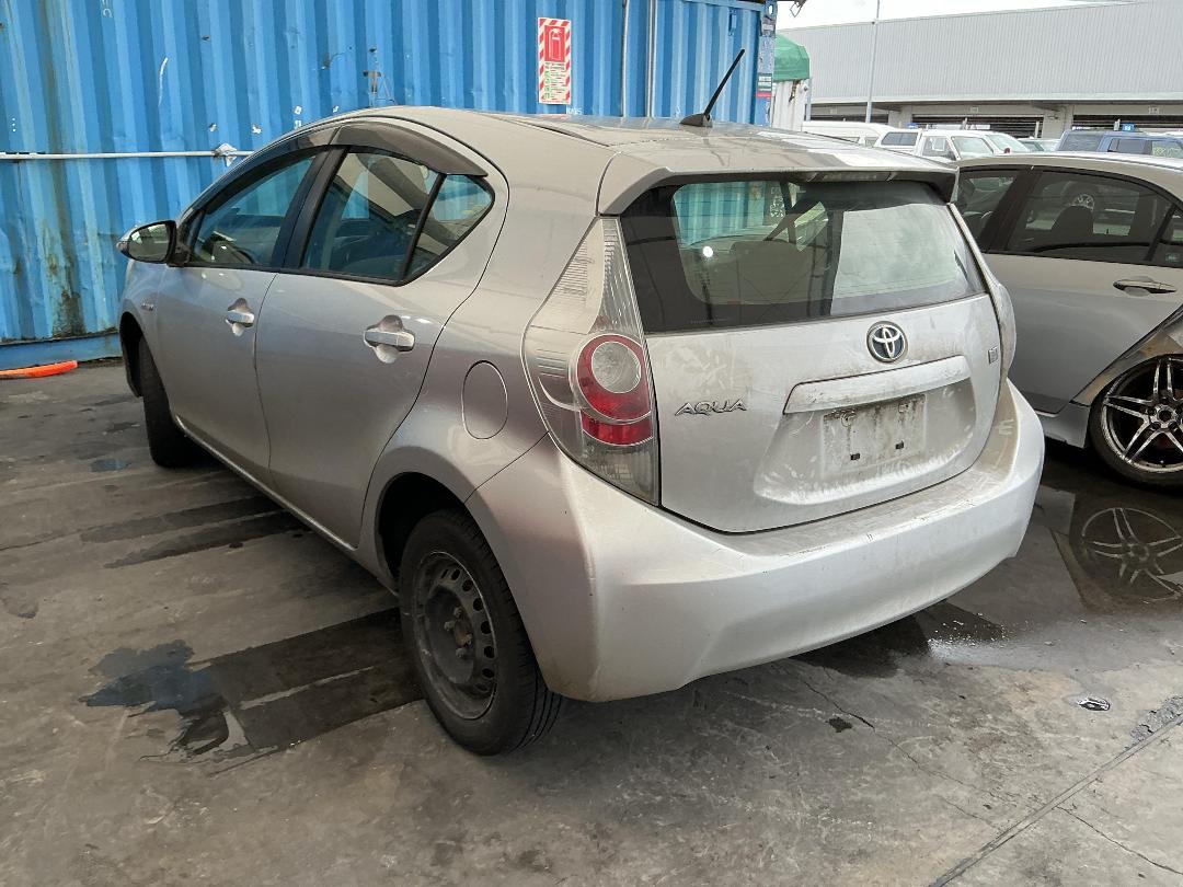 Photo '4' of Toyota Aqua Photo '4' of Toyota Aqua