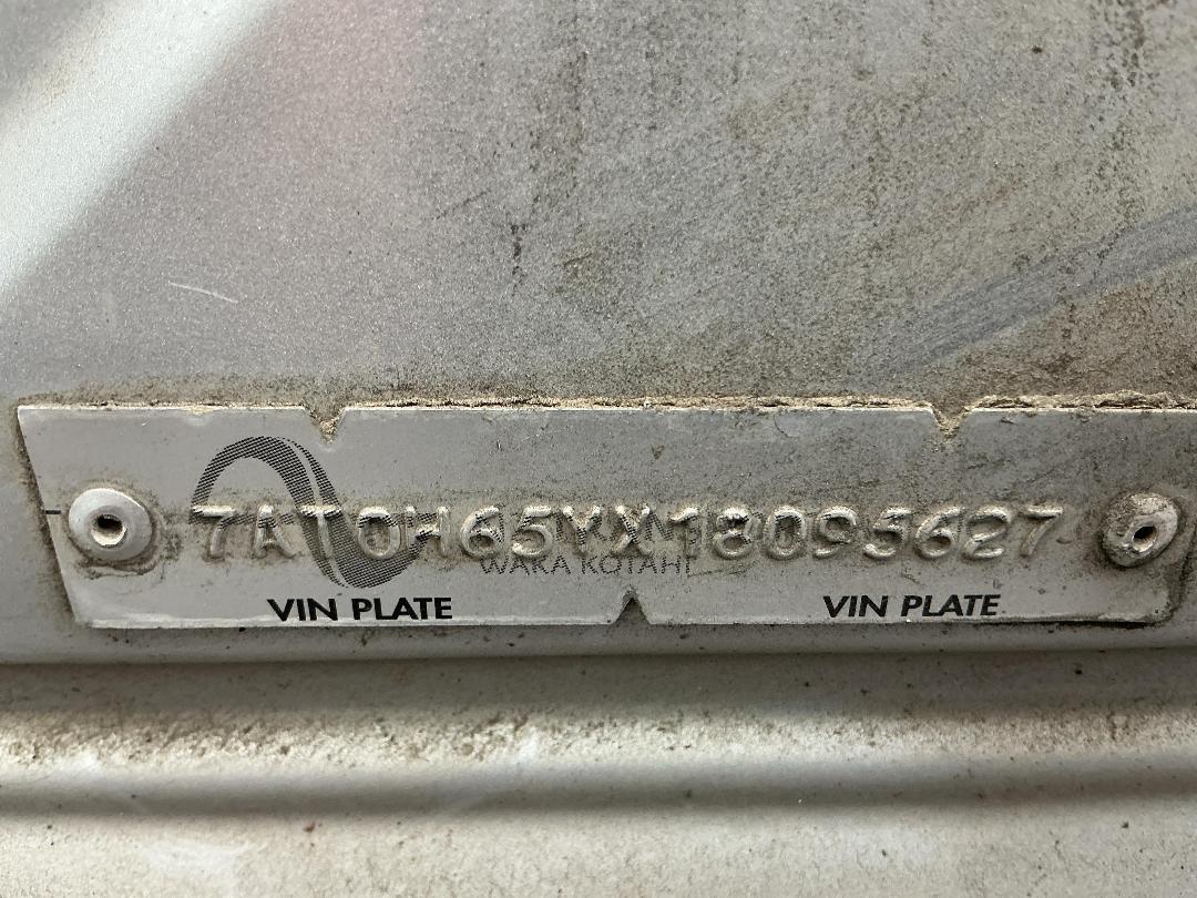 Photo '16' of Toyota Aqua Photo '16' of Toyota Aqua